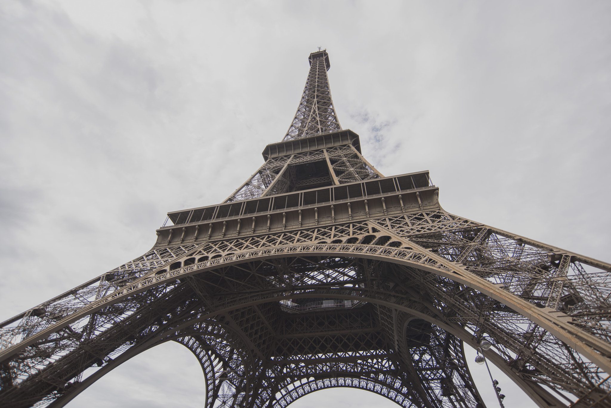 Nikon D810 sample photo. Looking up at the eiffel tower photography