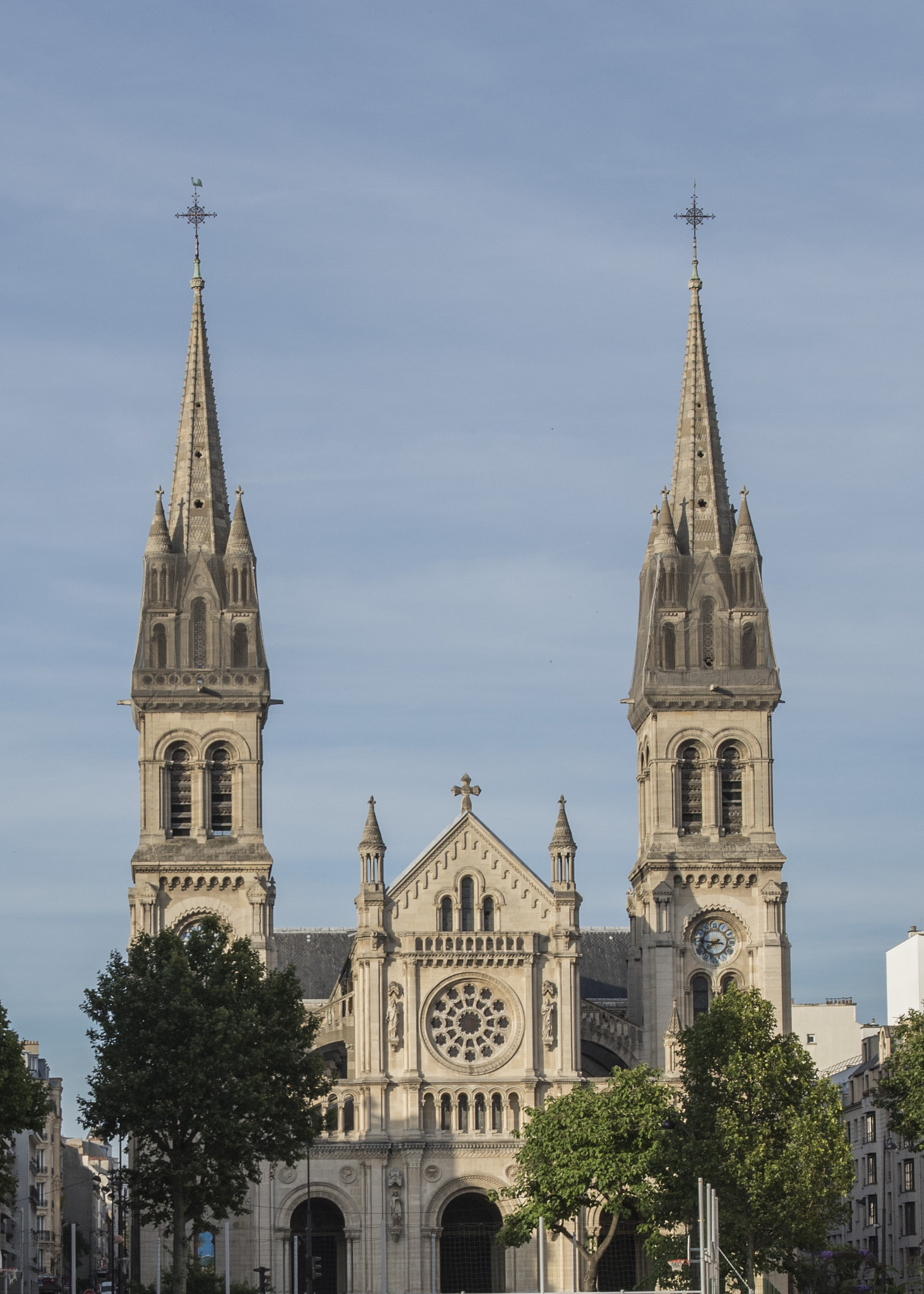 Nikon D810 sample photo. Side of saint-louis-en-l'Île church photography
