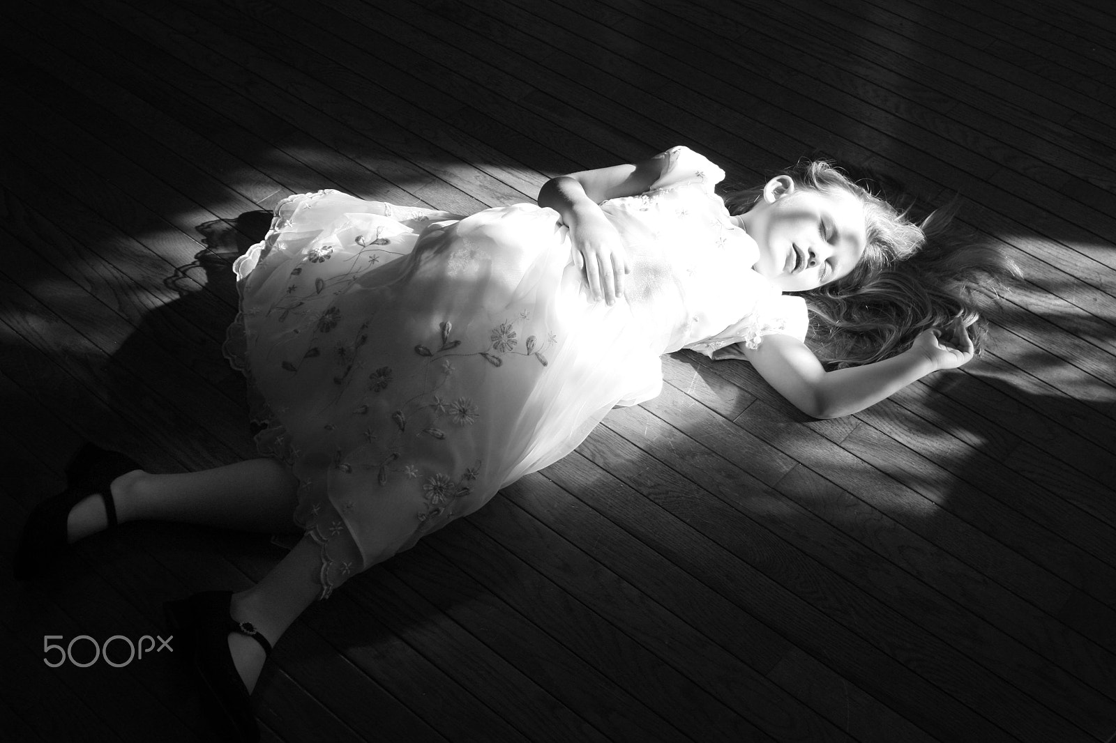 Canon EOS 450D (EOS Rebel XSi / EOS Kiss X2) sample photo. Sleeping beauty photography
