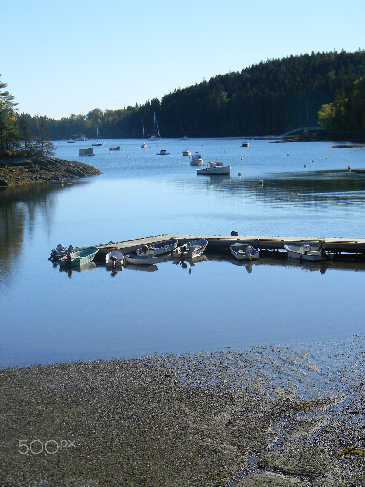 Nikon COOLPIX L105 sample photo. Boats in water photography