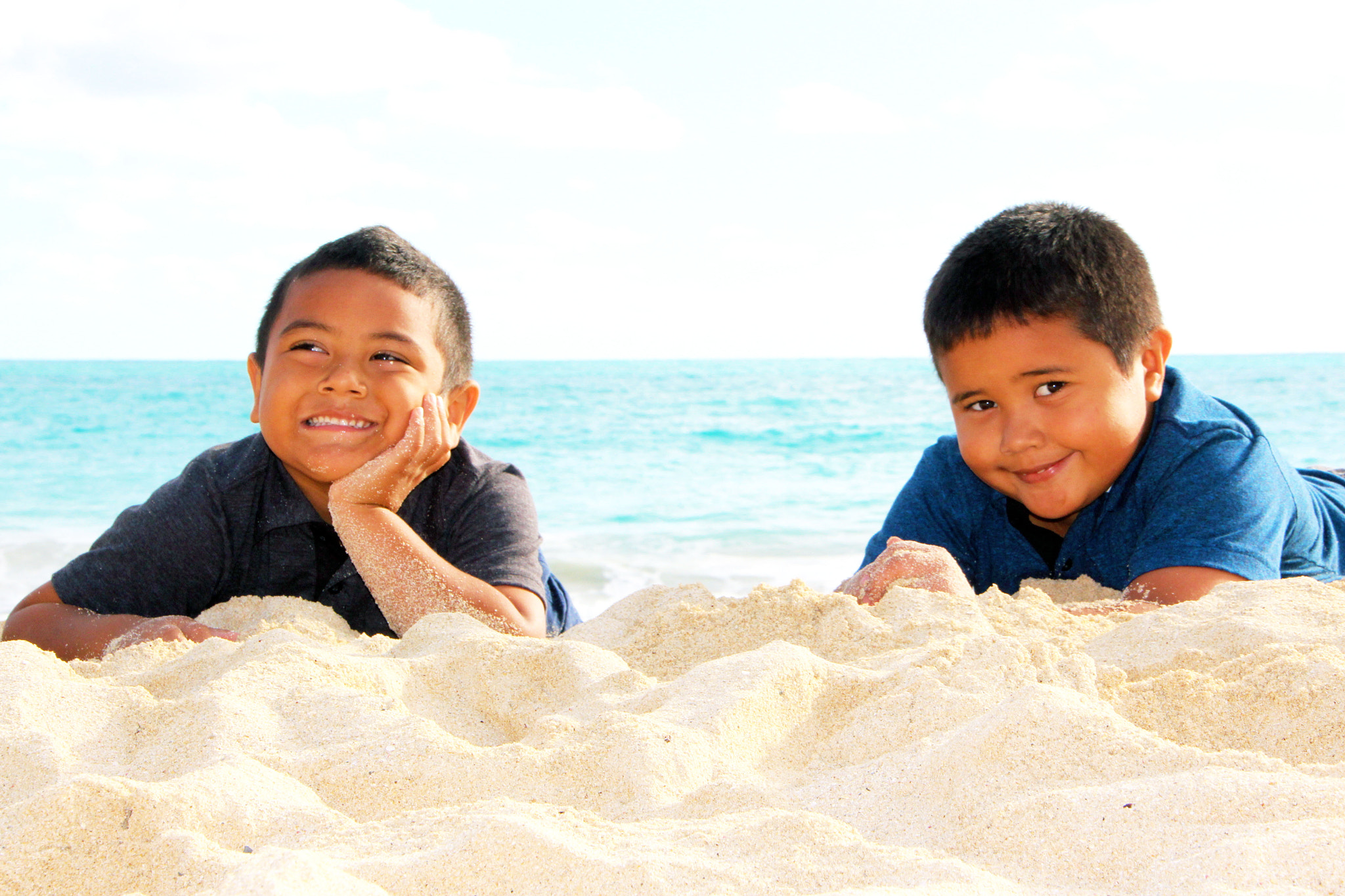 Canon EOS 700D (EOS Rebel T5i / EOS Kiss X7i) sample photo. Mamac boys on the beach photography