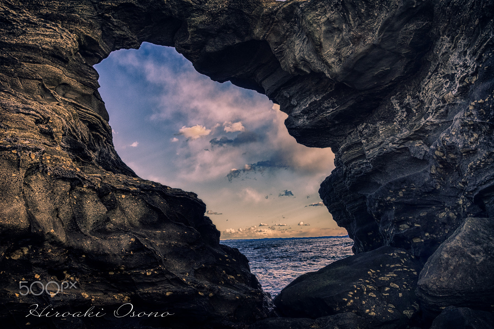 Pentax smc DA 21mm F3.2 AL Limited sample photo. Horseback sky photography