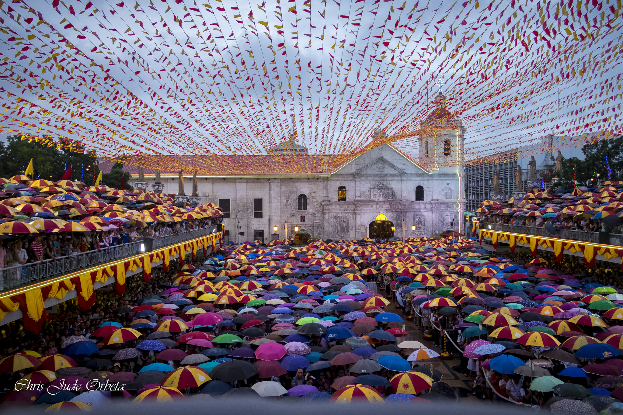 Fujifilm X-E2 + Fujifilm XF 18mm F2 R sample photo. Basilica del santo niño photography