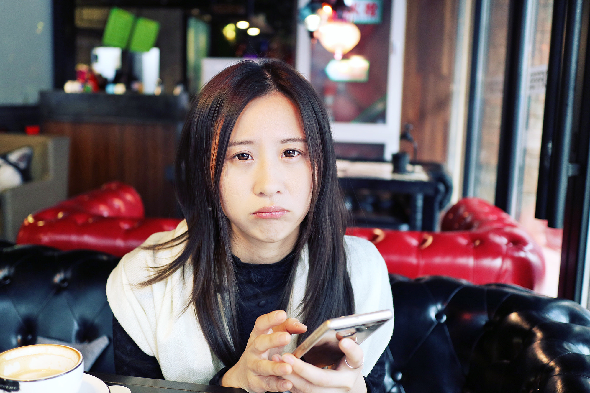 Canon EOS M3 + Canon EF-M 22mm F2 STM sample photo. Sister photography