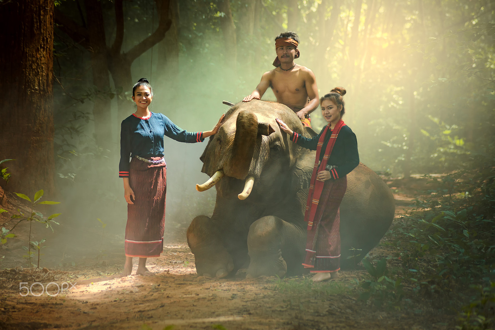 Canon EOS 6D sample photo. Asian people and elephant photography