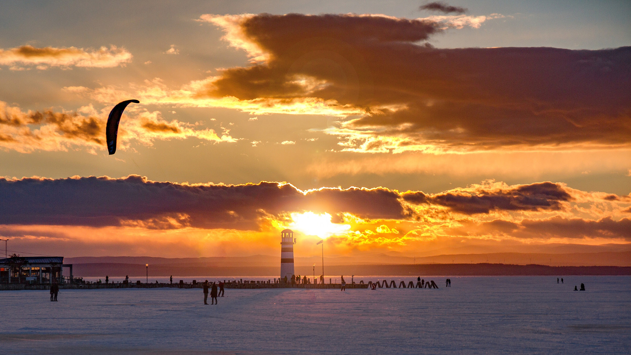 Canon EOS 7D sample photo. Lighthouse sunsetkiten photography