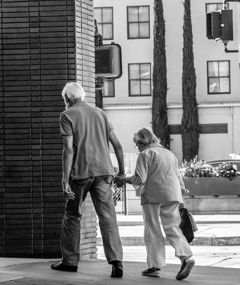 Olympus PEN E-PM2 sample photo. Hand in hand photography