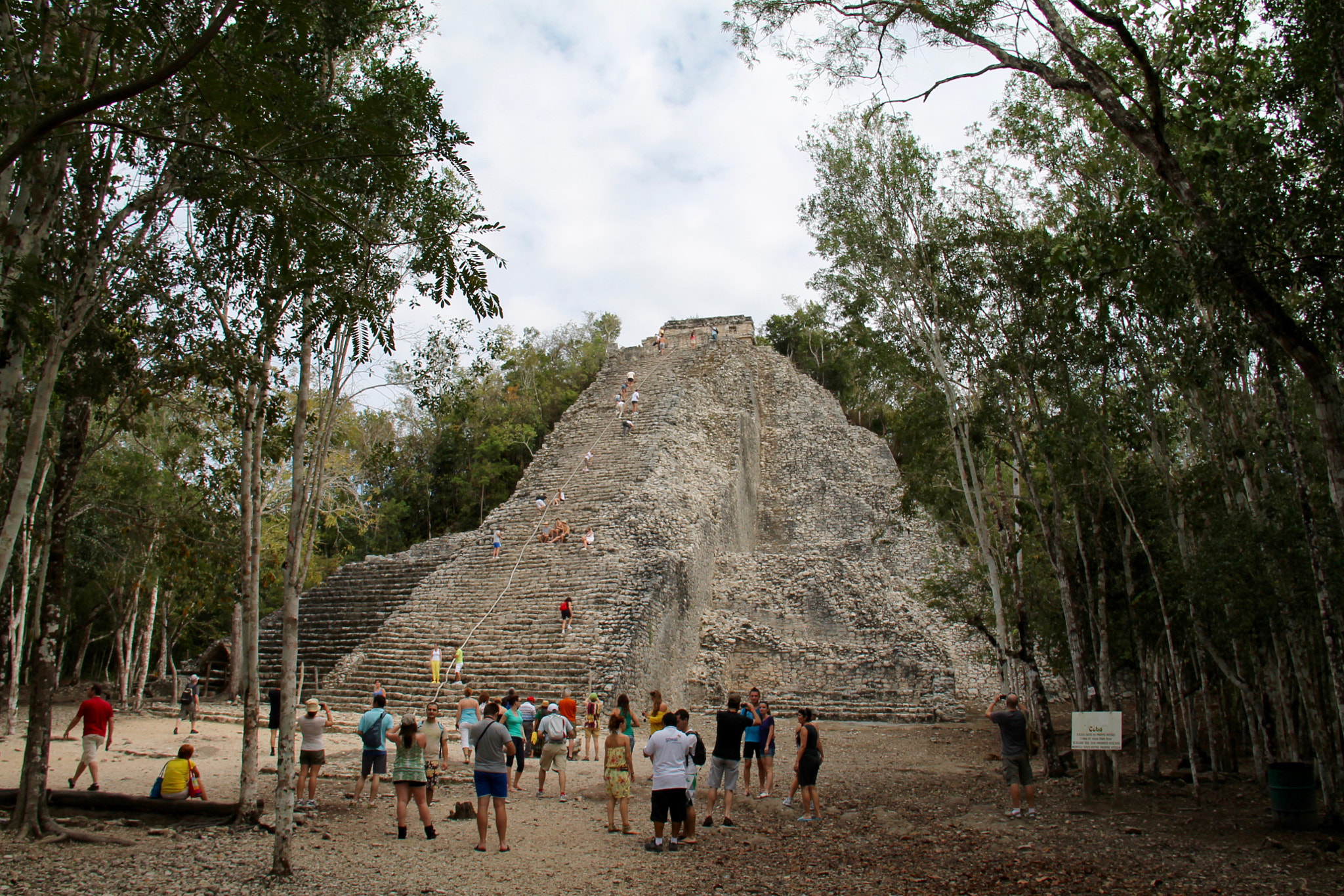 Canon EF-S 18-200mm F3.5-5.6 IS sample photo. Koba. pyramid. photography