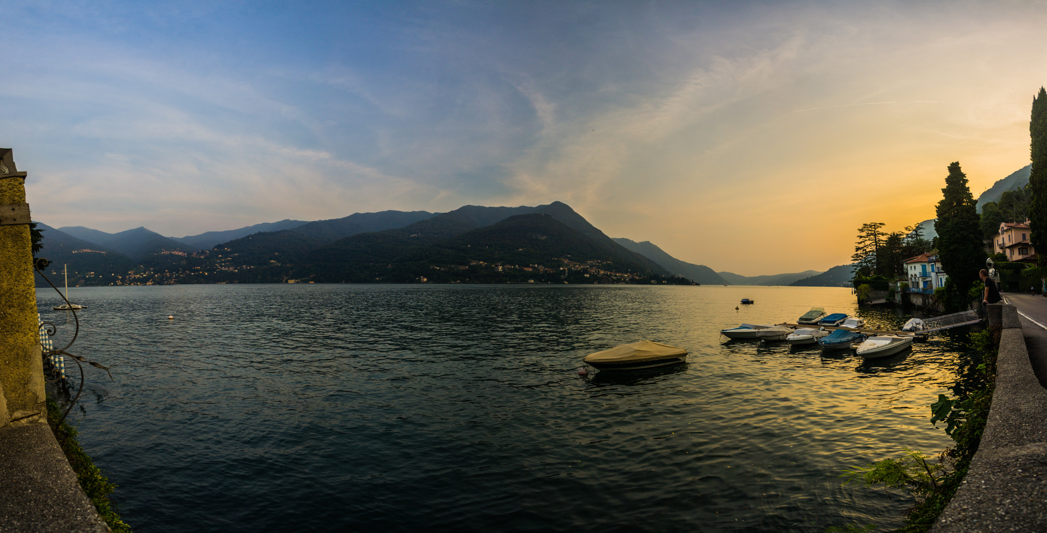 Sony Alpha NEX-3 + Sony E 18-55mm F3.5-5.6 OSS sample photo. Como photography