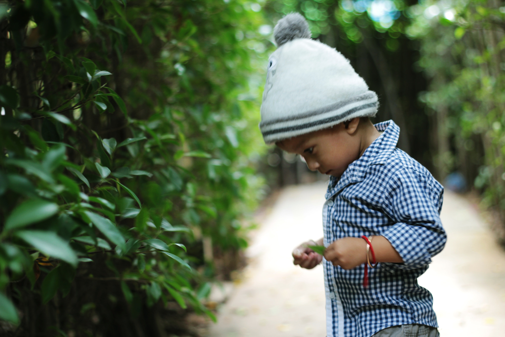 Canon EOS 60D + Canon EF 50mm f/1.8 sample photo. Kids photography