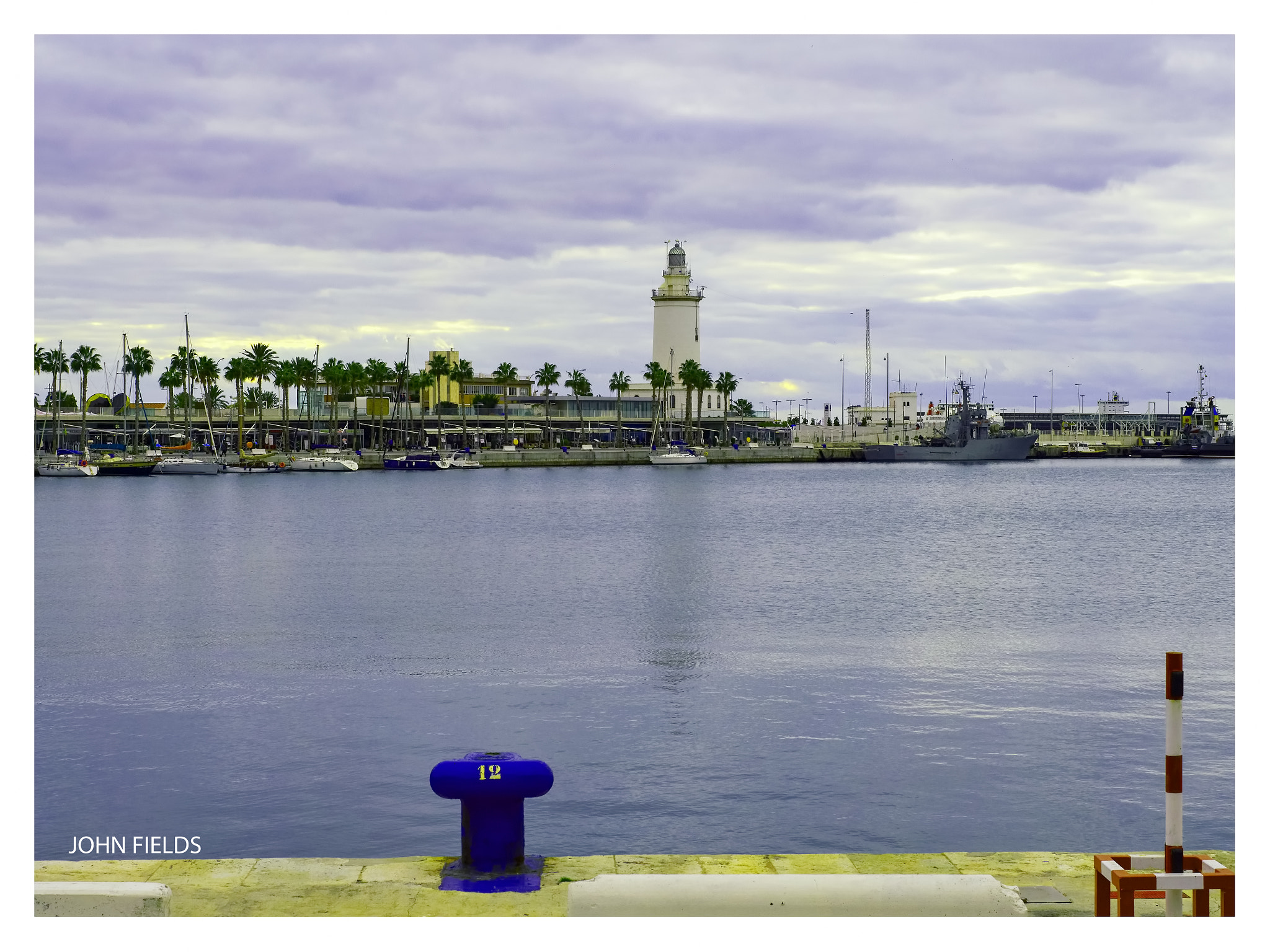 Panasonic Lumix DMC-GX8 + Olympus M.Zuiko Digital ED 12-40mm F2.8 Pro sample photo. Málaga (12) photography