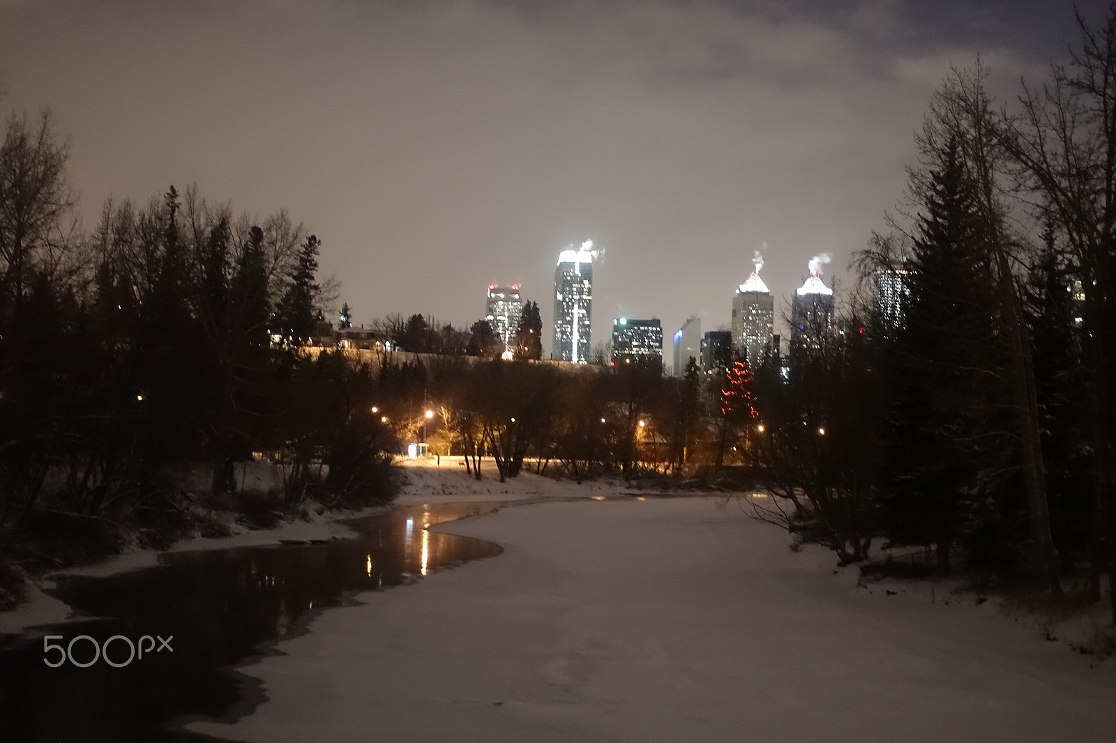 Minolta AF 28-85mm F3.5-4.5 New sample photo. Canadian city photography
