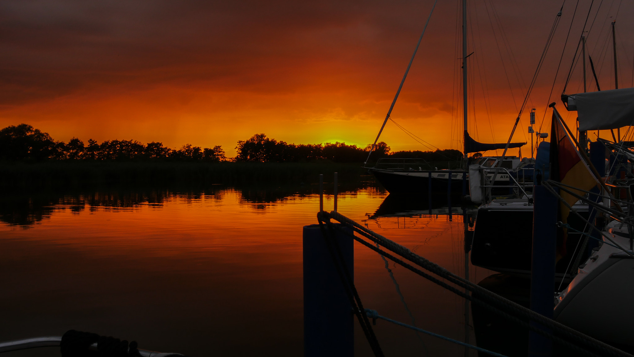 Panasonic Lumix DMC-GH4 sample photo. Harbor mönkebude photography