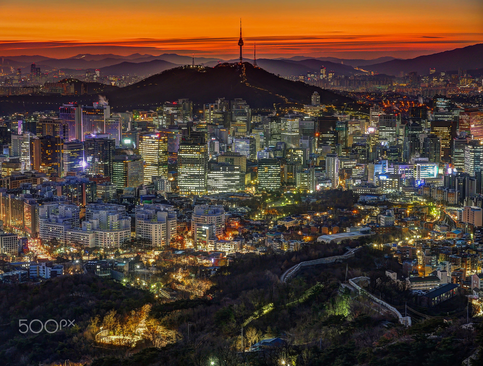 Panasonic Lumix G X Vario 35-100mm F2.8 OIS sample photo. Seoul photography