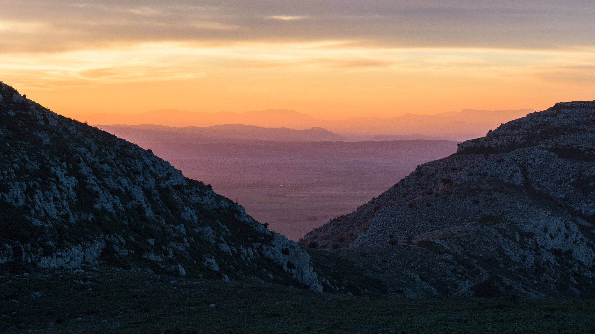 Nikon D500 sample photo. The "v" sunset photography