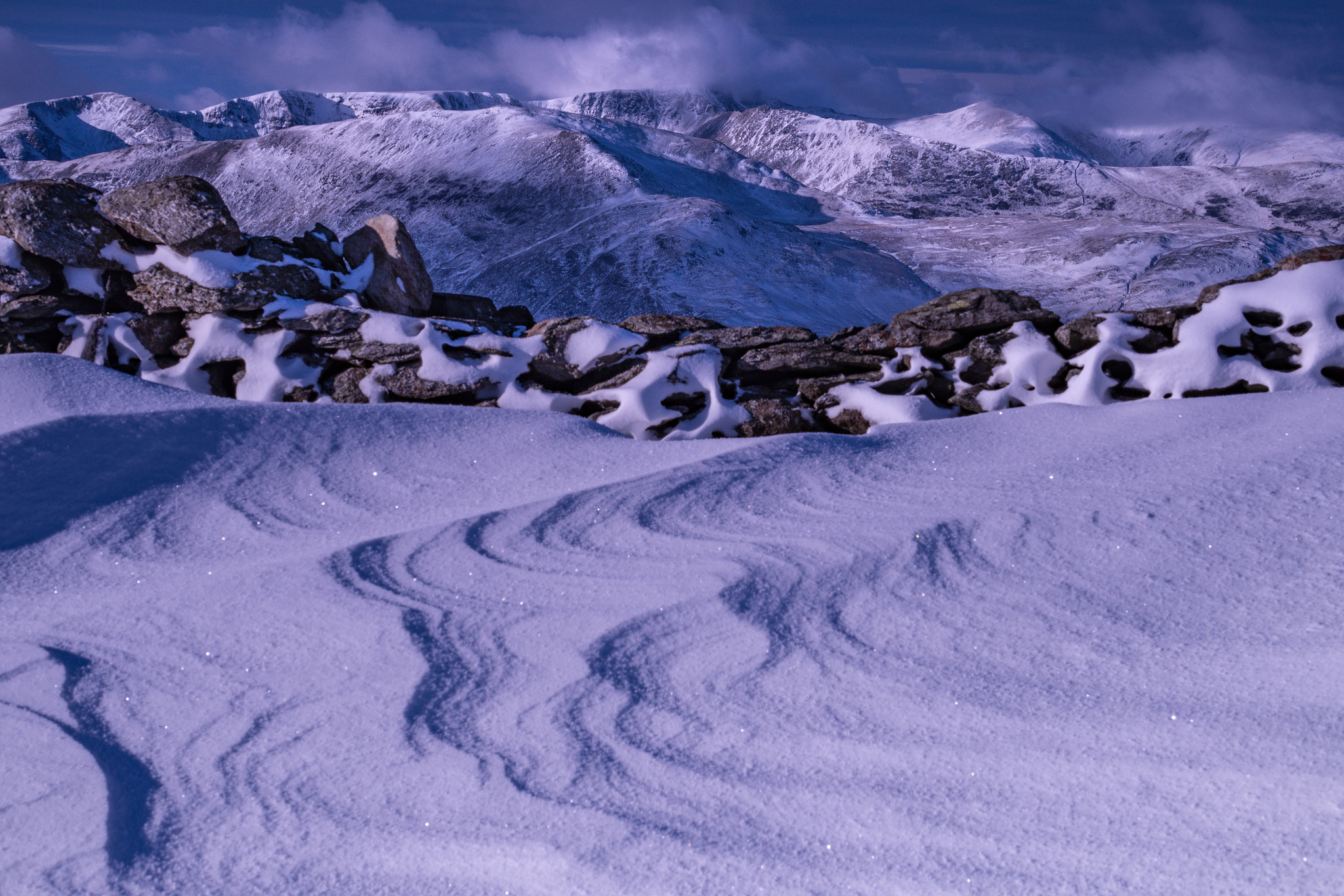 Sony a7R + Sony E 55-210mm F4.5-6.3 OSS sample photo. Snow drift. photography