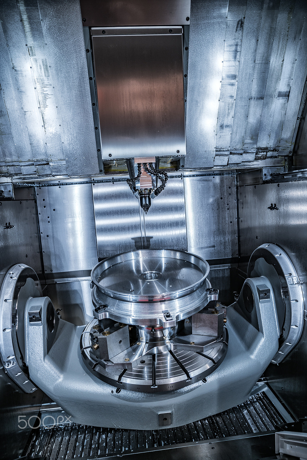 Canon EF 24-70mm F2.8L II USM sample photo. Metalworking cnc milling machine. photography