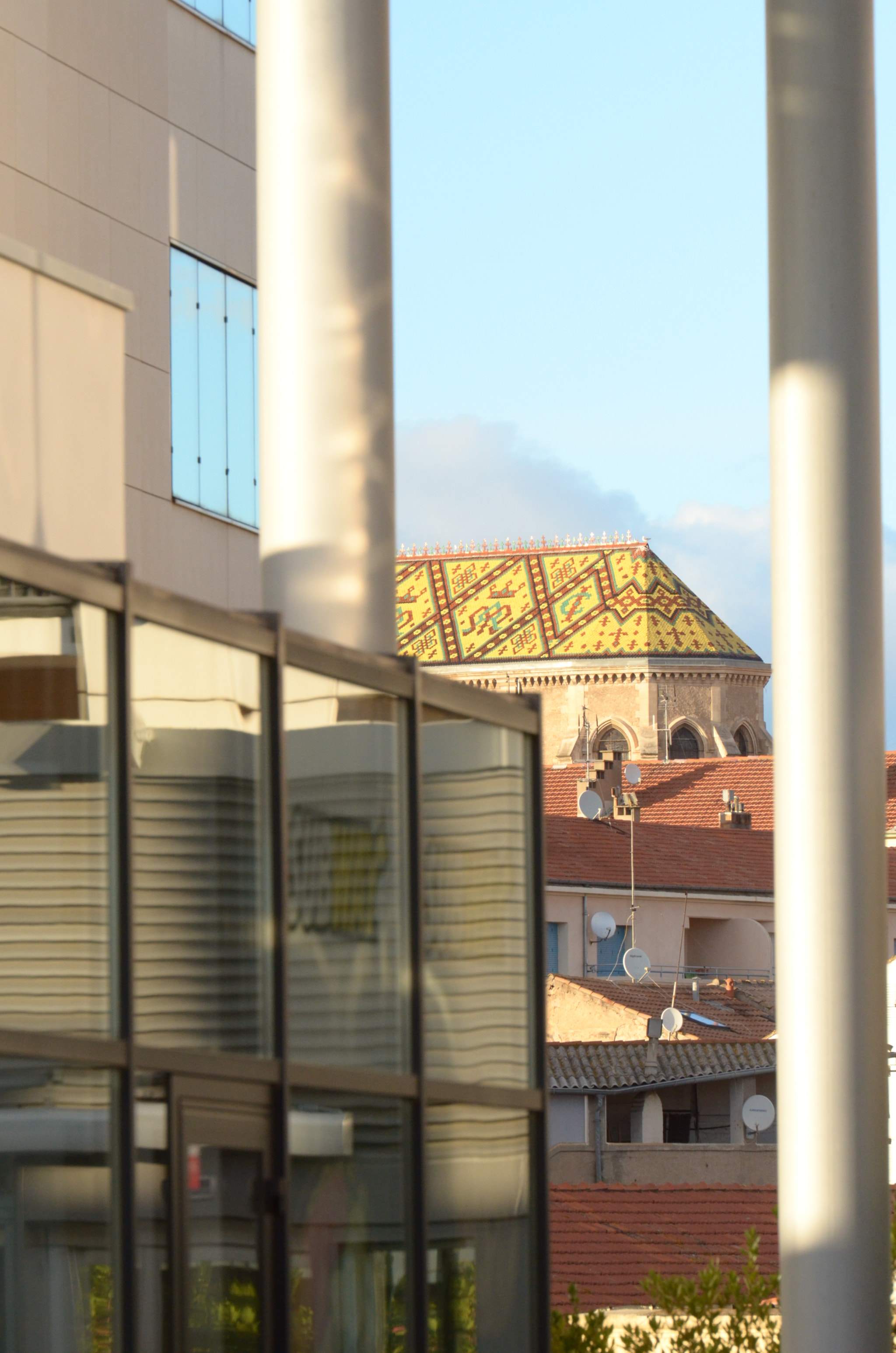 Nikon AF-S Nikkor 70-200mm F2.8G ED VR II sample photo. Centre commercial rive gauche photography