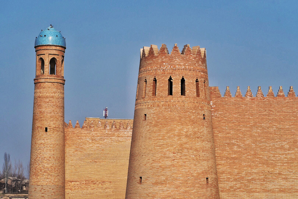 Silk road castle, Khulbuk. TJ. by Gallus Tannheimer on 500px.com