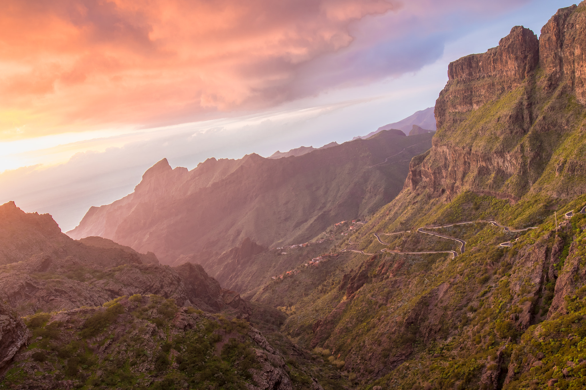 Canon EF 16-35mm F4L IS USM sample photo. Masca, tenerife photography