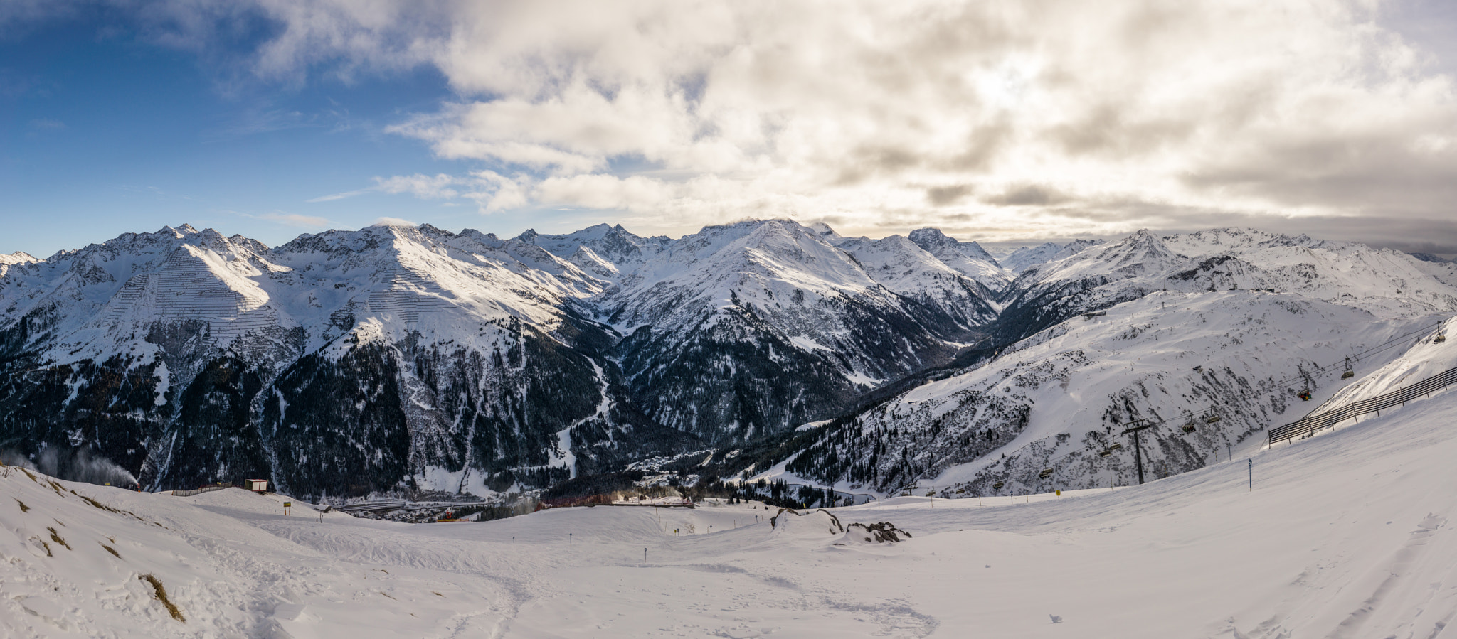 Sony Sonnar T* E 24mm F1.8 ZA sample photo. Panorama photography