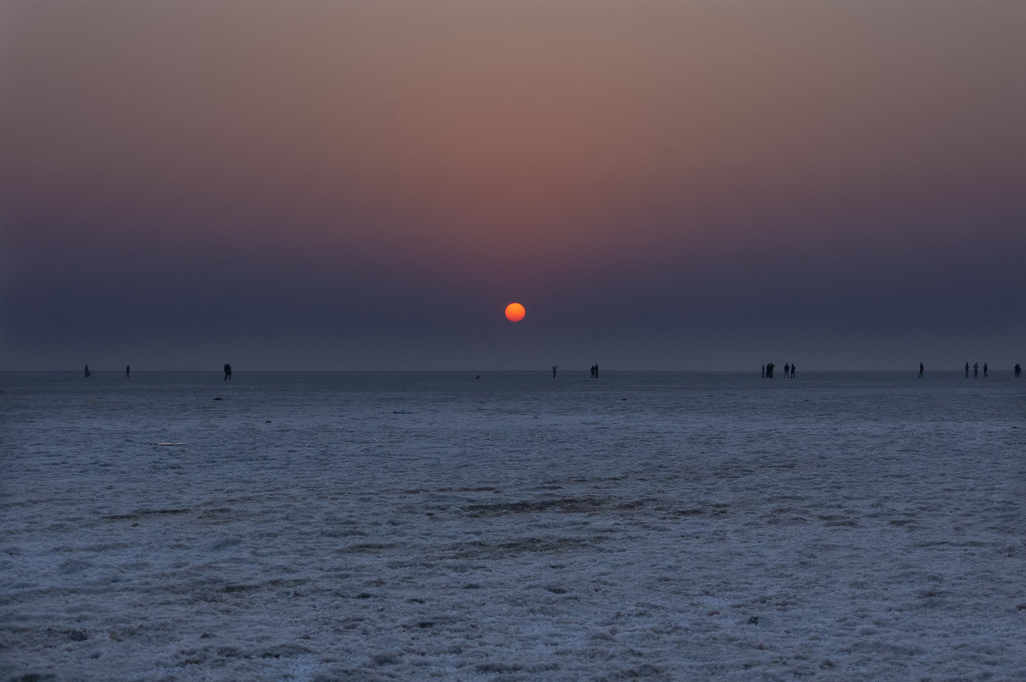 Nikon D40 + Sigma 18-200mm F3.5-6.3 DC OS HSM sample photo. The great white rann (white desert) photography