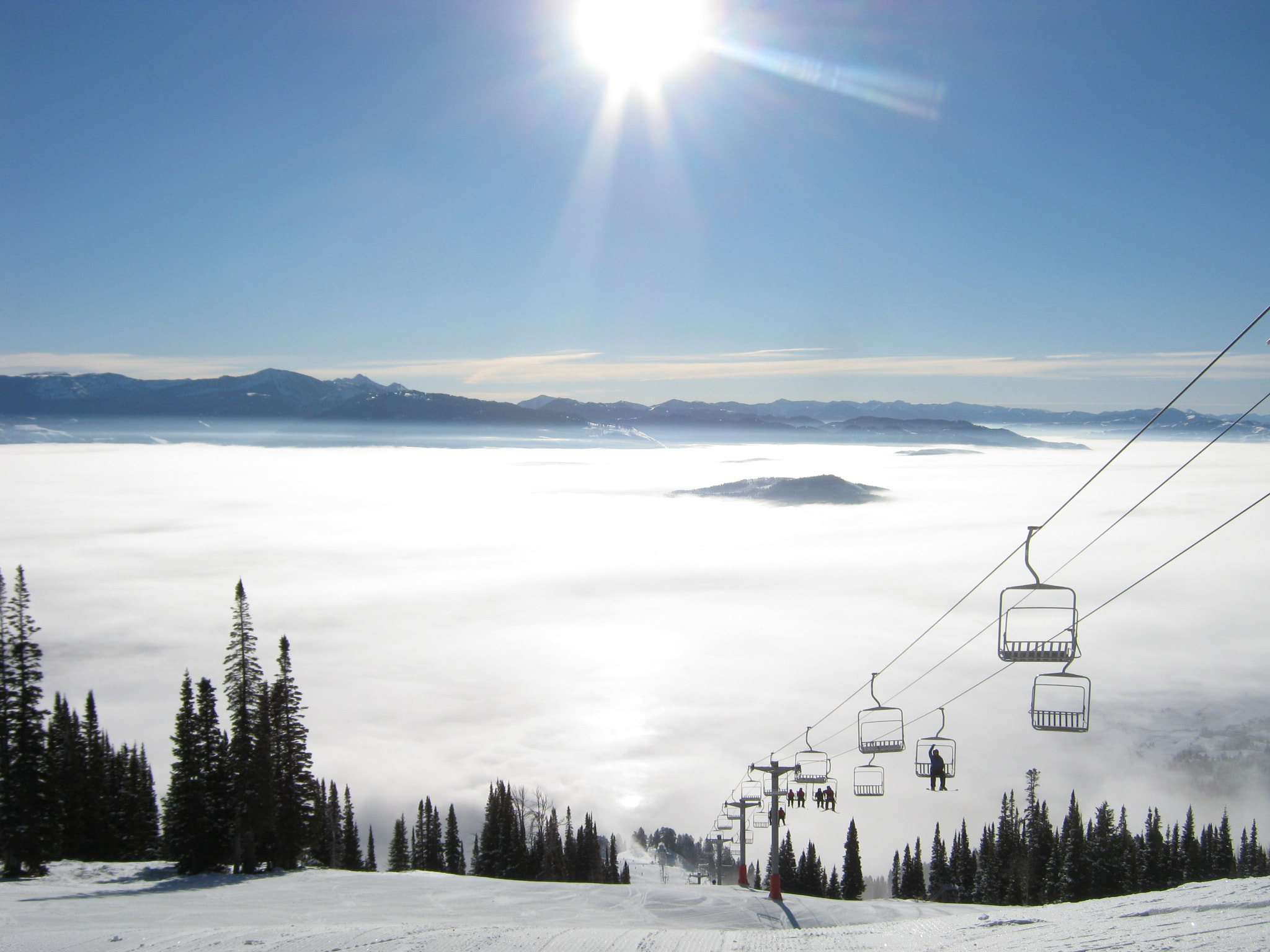 Canon PowerShot A490 sample photo. Skiing into a lake of clouds...bliss photography