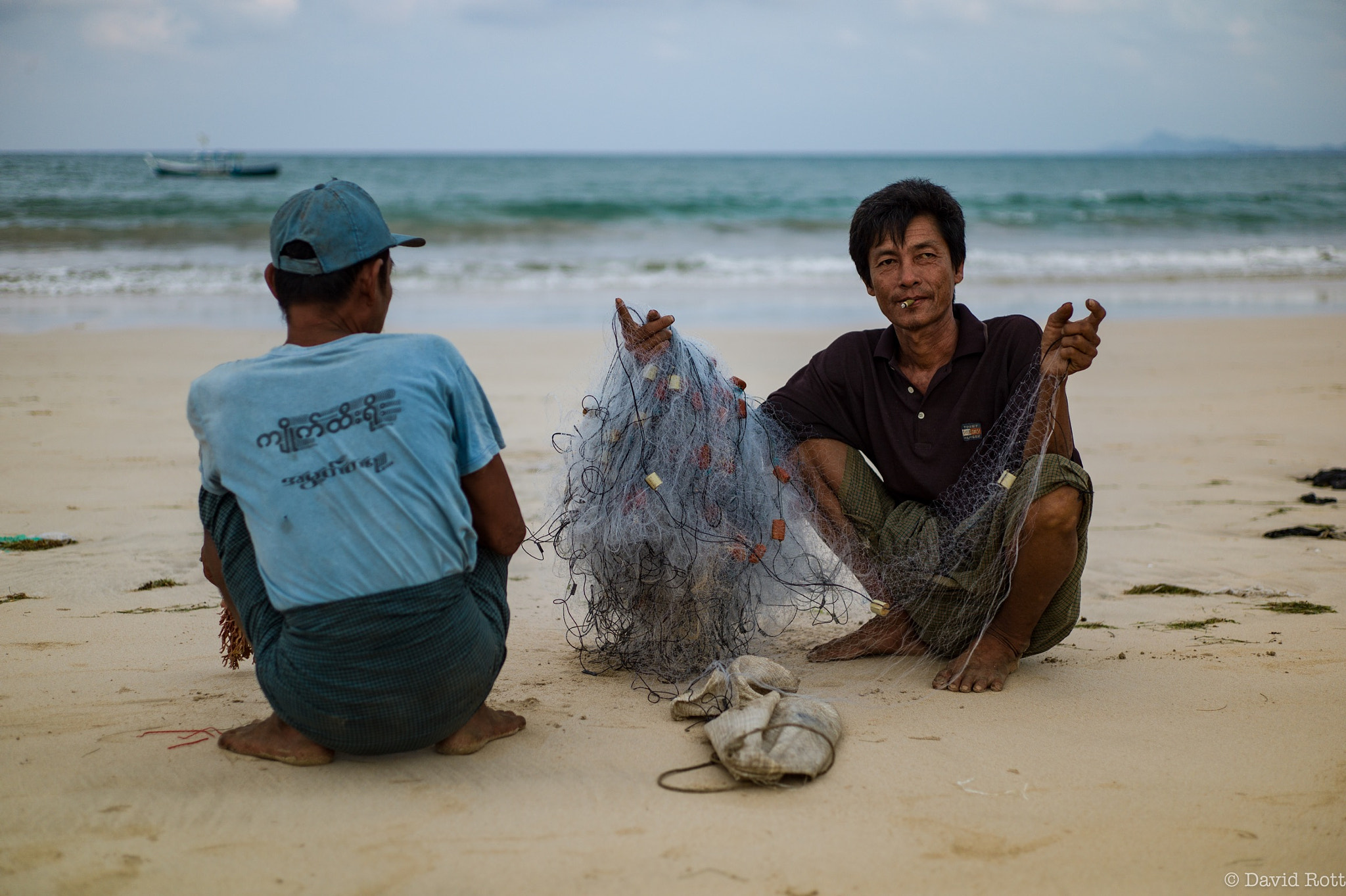 Leica M9 + Summicron-M 35mm f/2 (IV) sample photo. Fishermen at nagpali beach photography