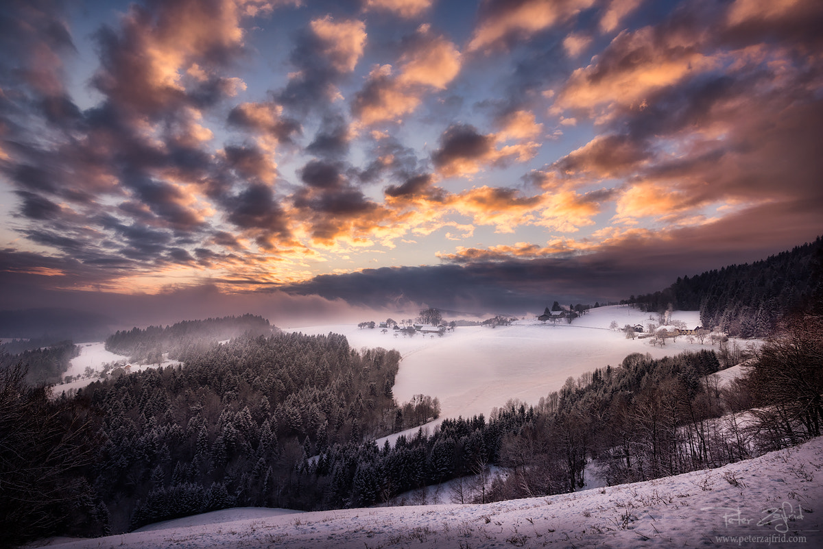 Nikon AF-S Nikkor 18-35mm F3.5-4.5G ED sample photo. Winter sunset photography