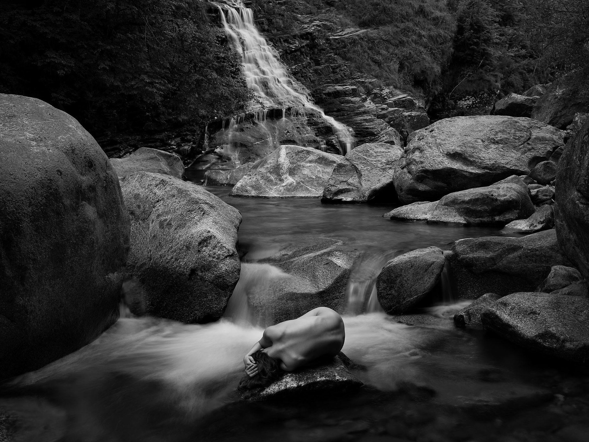 Nikon D810 + Nikon AF-S Nikkor 35mm F1.4G sample photo. Enchanted place b&w photography