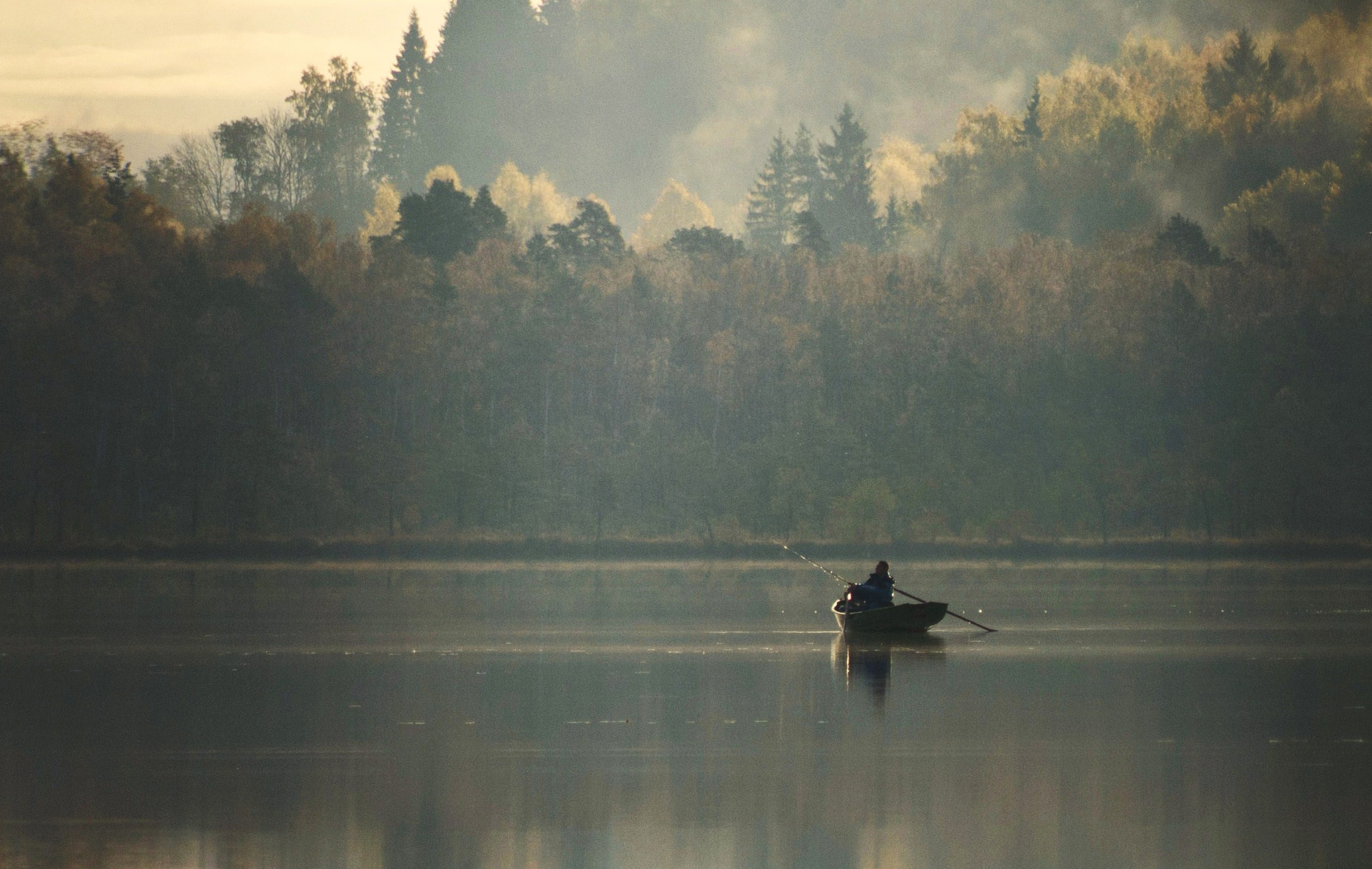 Sigma 70-300mm F4-5.6 APO DG Macro sample photo. Fishing photography
