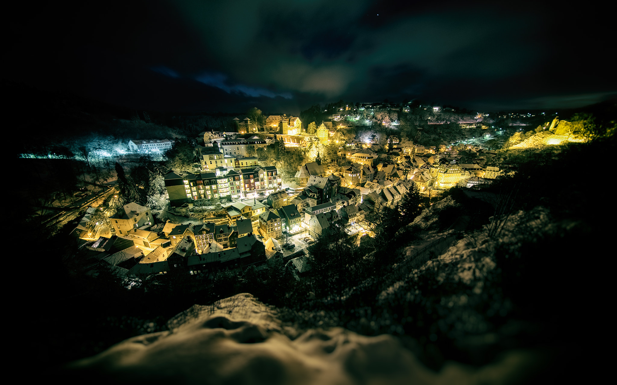 Sony a7 II + Canon EF 11-24mm F4L USM sample photo. Monschau skyline photography