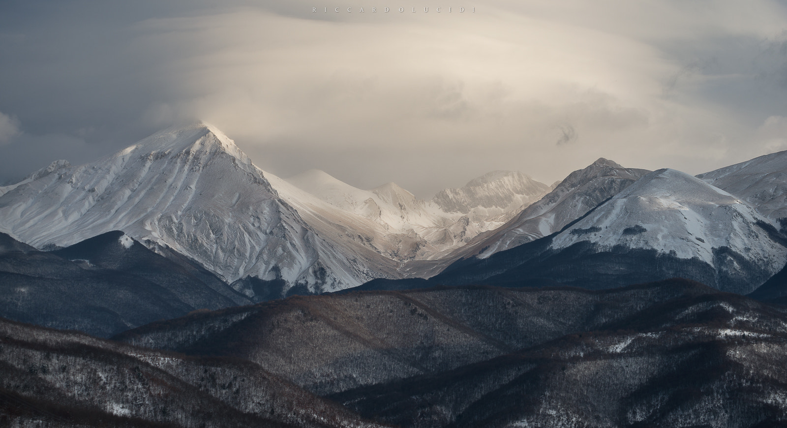 Nikon D800 + Sigma 50-500mm F4.5-6.3 DG OS HSM sample photo. La valle del chiarino photography