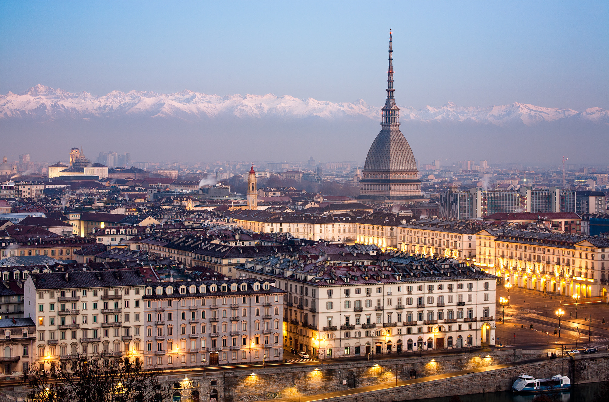 Canon EOS 5D sample photo. Turin photography