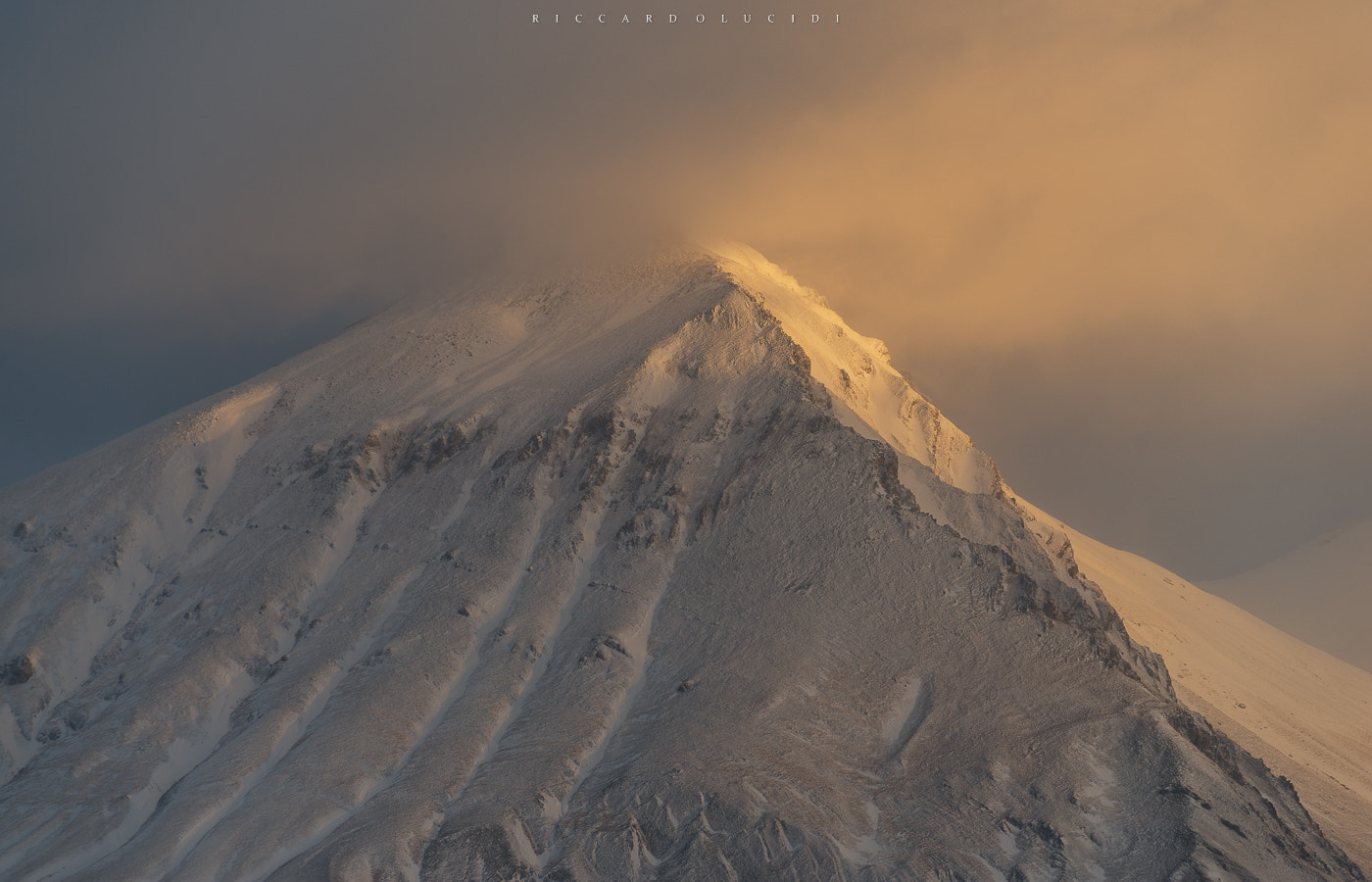Sigma 50-500mm F4.5-6.3 DG OS HSM sample photo. Monte corvo alla sera photography