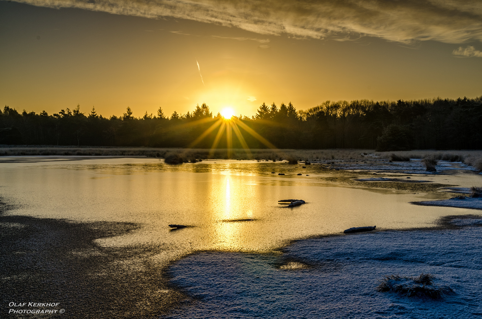 Nikon D7000 + Nikon AF-S Nikkor 28mm F1.8G sample photo. Winter sunrise photography