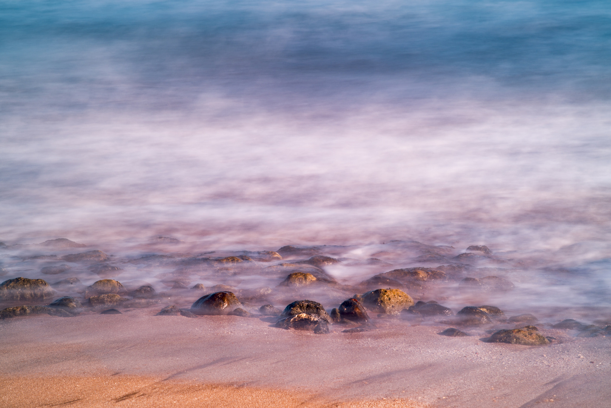 Nikon AF-Nikkor 80-200mm F2.8D ED sample photo. Beach photography