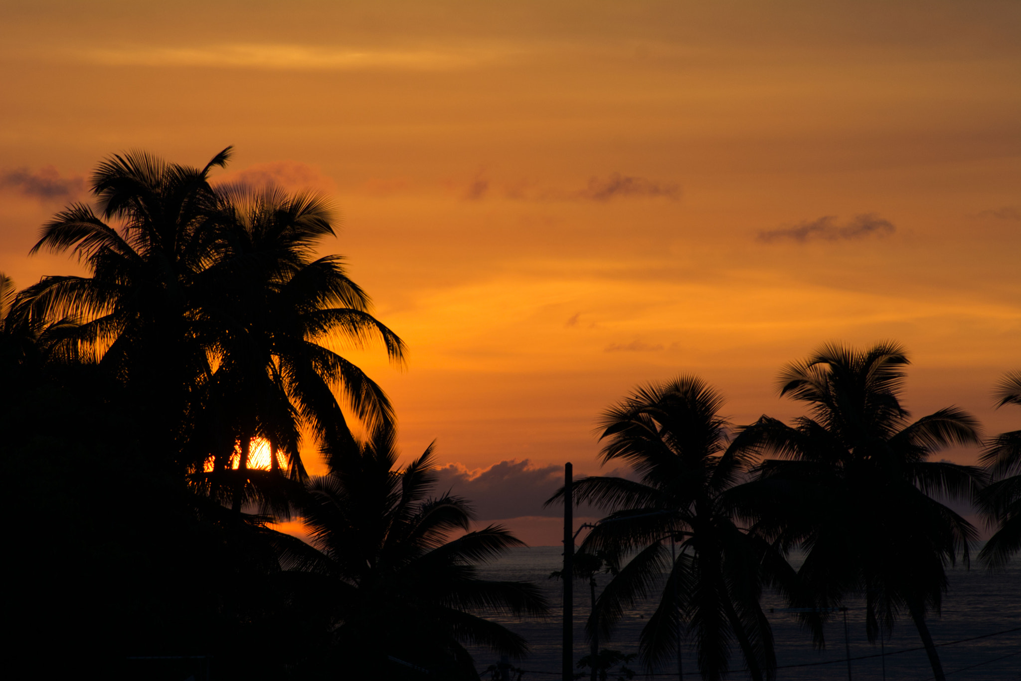 Nikon D7100 + AF Nikkor 70-210mm f/4-5.6D sample photo. Sunset photography