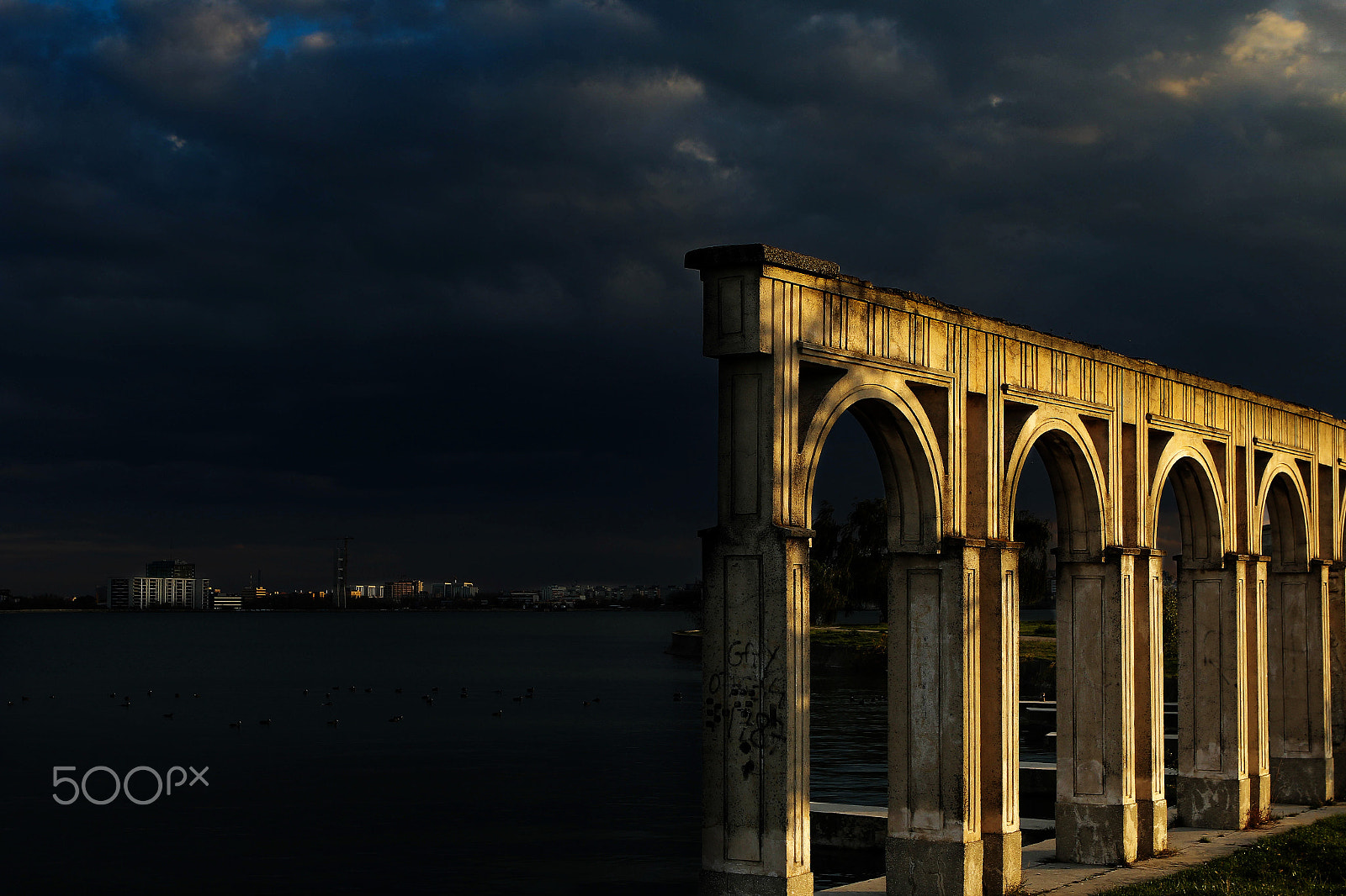 Canon EOS 70D + Canon EF 24-70mm F2.8L USM sample photo. Warm light photography