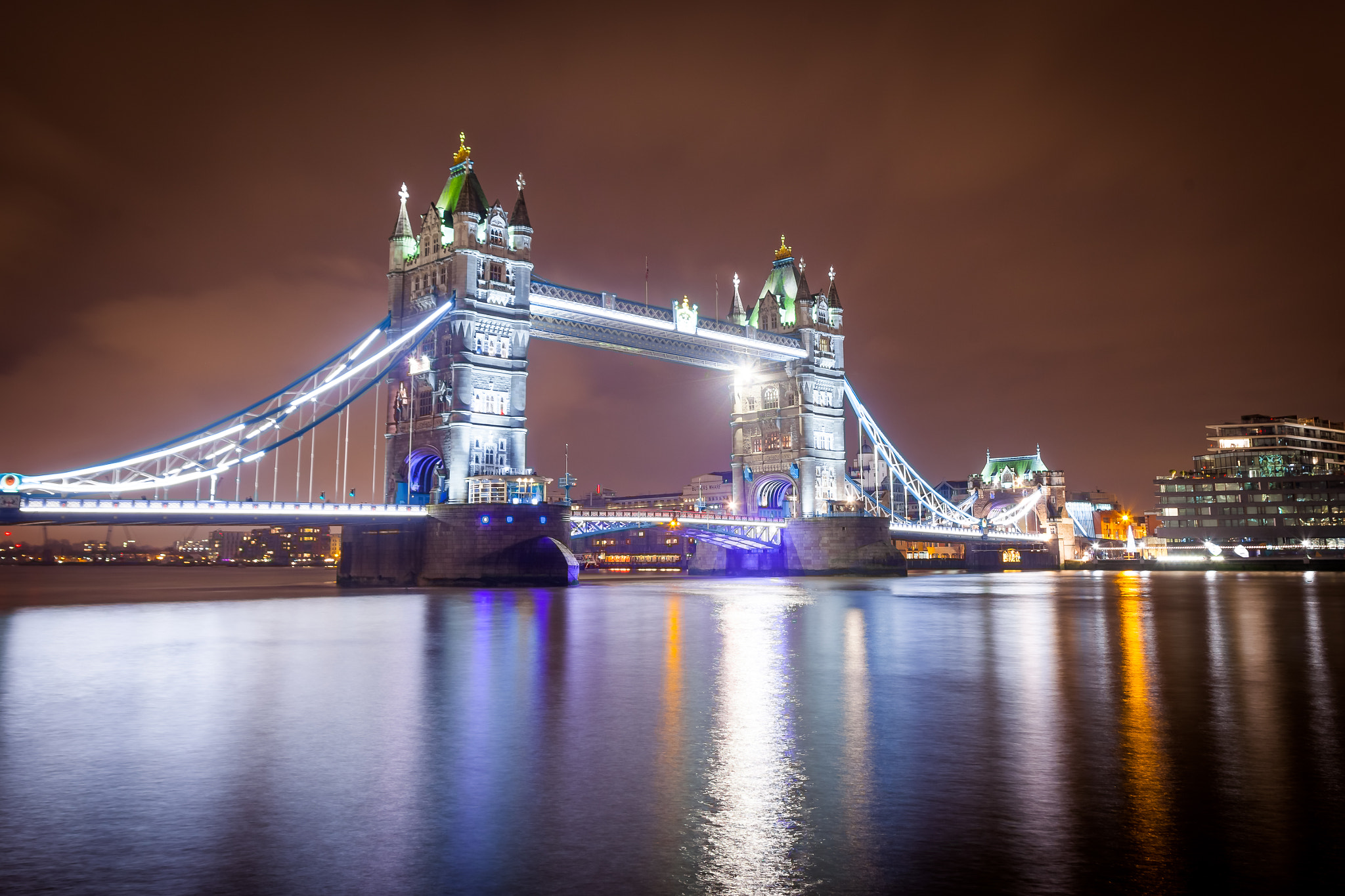 Canon EOS 5D Mark II sample photo. London tower bridge waterfront photography