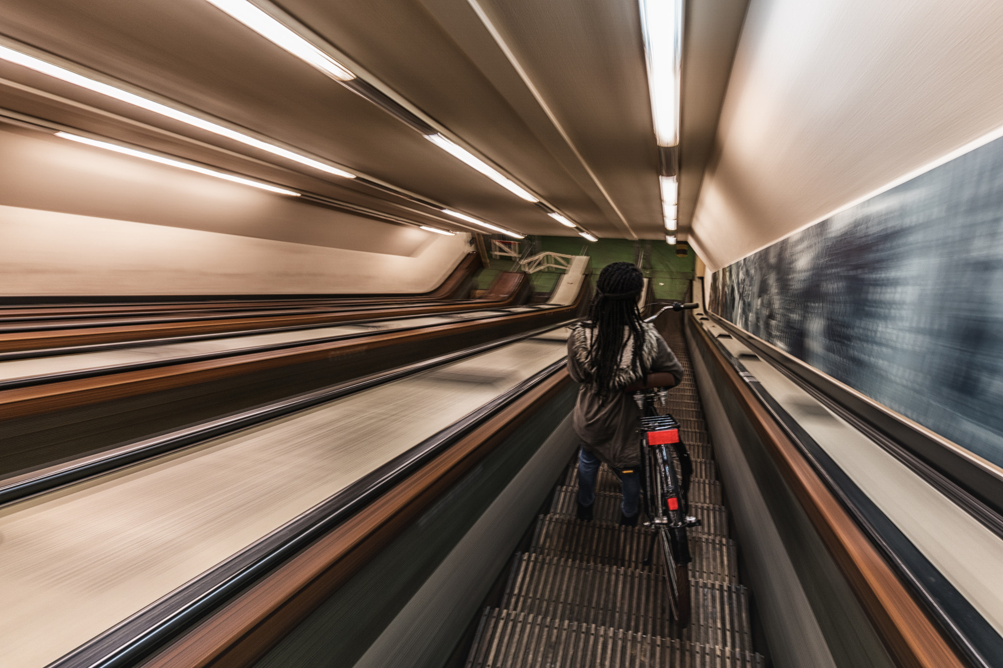 Sony ILCA-77M2 + Sigma 10-20mm F3.5 EX DC HSM sample photo. Taking the stairs photography