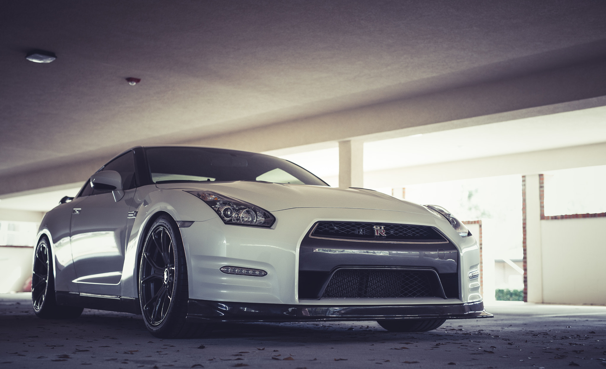 Nikon D610 + Sigma 50mm F1.4 DG HSM Art sample photo. Low photography