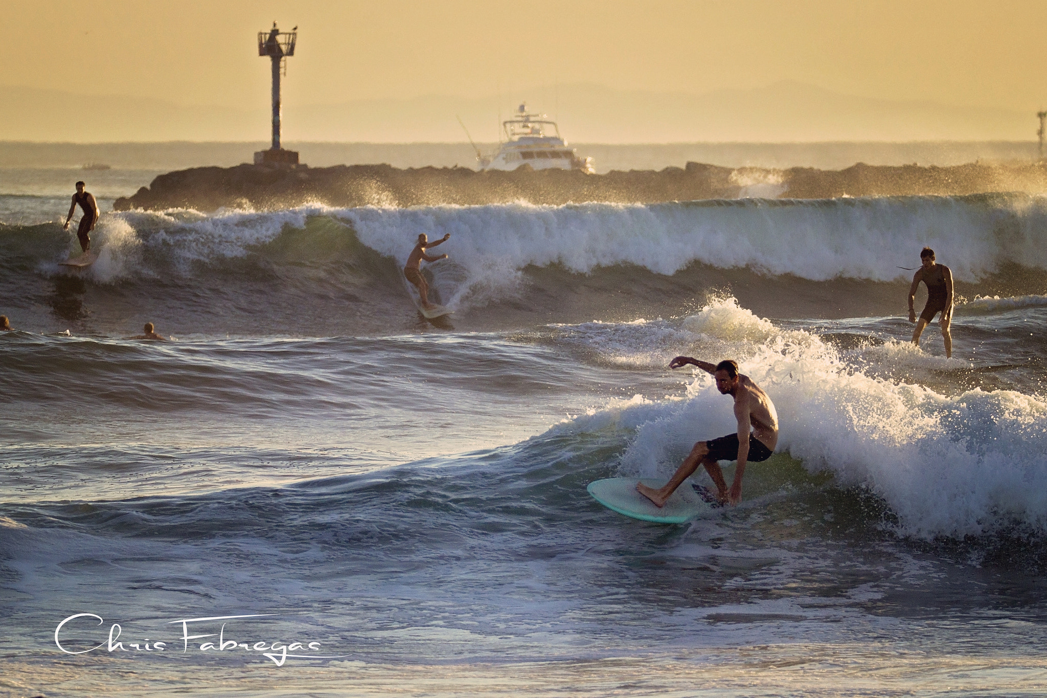 Sigma 150-600mm F5-6.3 DG OS HSM | C sample photo. Good day for catching a wave! photography