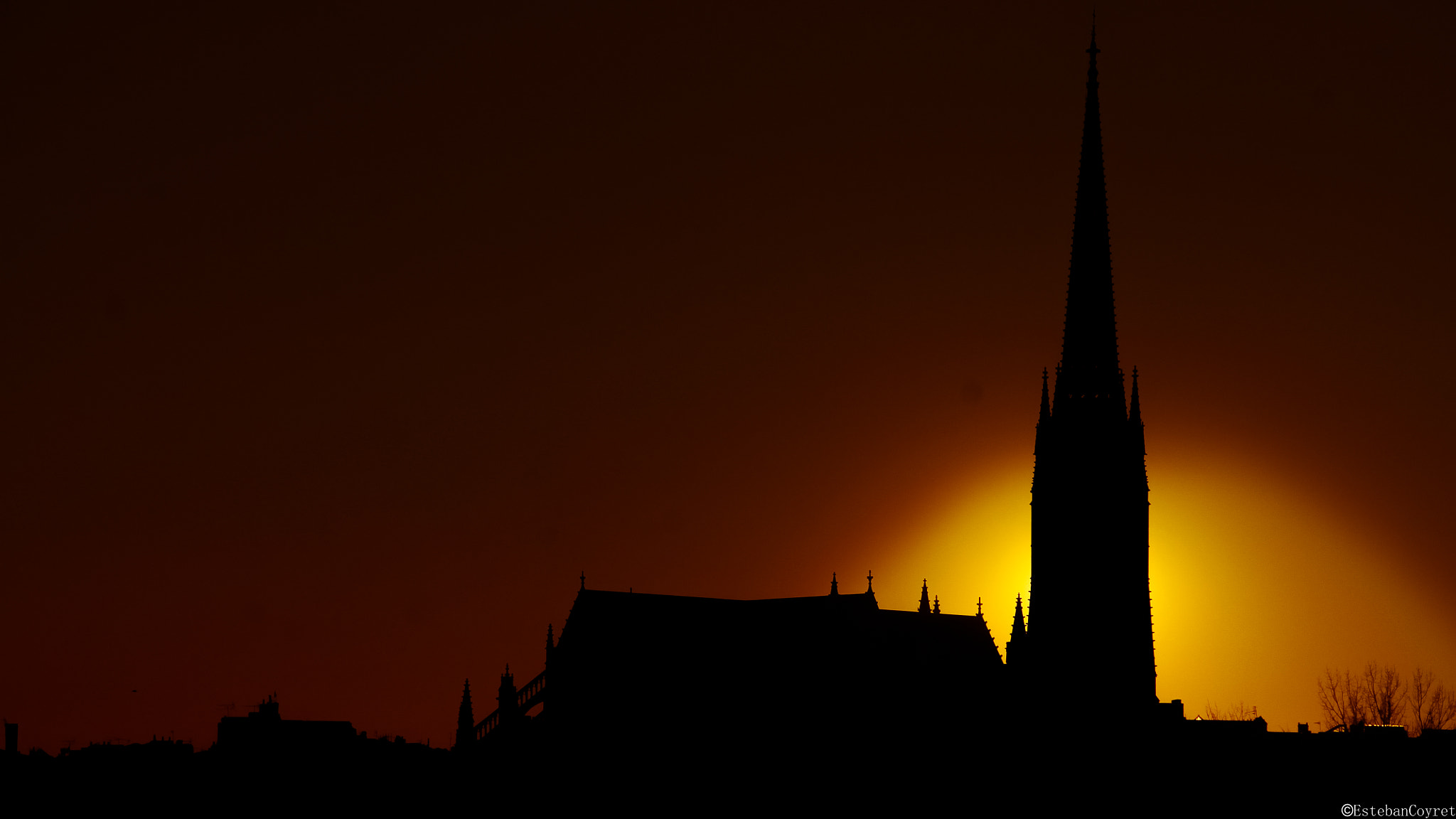 Canon EF-S 18-135mm F3.5-5.6 IS sample photo. Bordeaux sunset photography