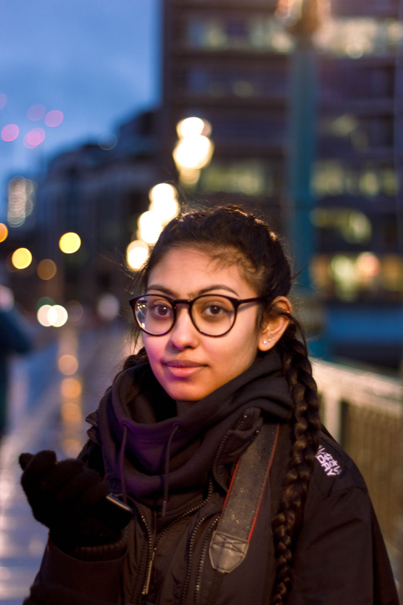 Canon EOS 550D (EOS Rebel T2i / EOS Kiss X4) sample photo. Rainy portrait photography