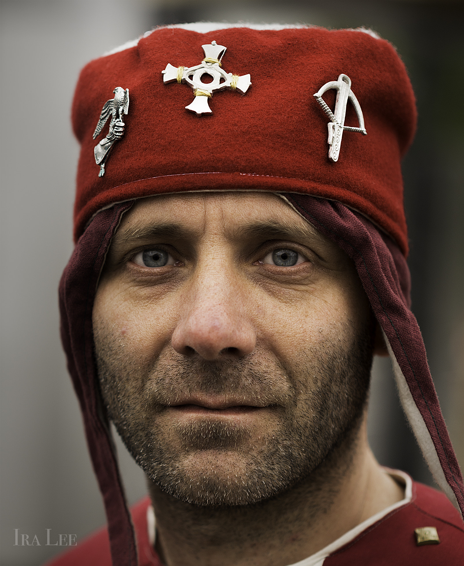 Nikon D800 + Sigma 85mm F1.4 EX DG HSM sample photo. The falconer... photography