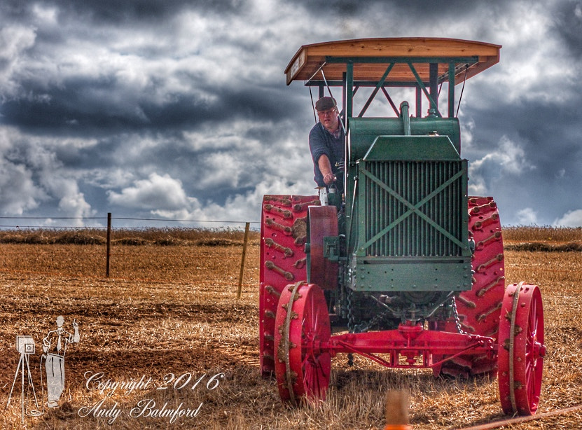 EF28-70mm f/2.8L USM sample photo. Steam tractor photography