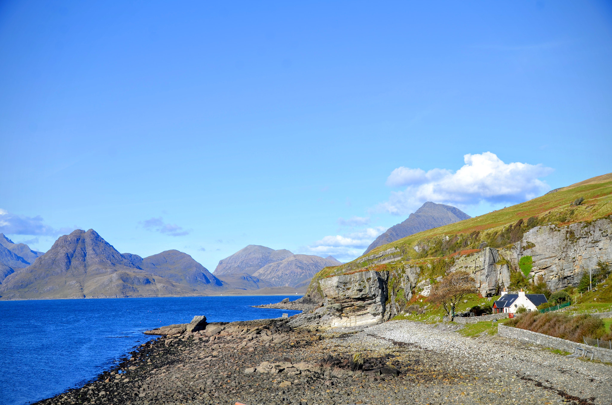 Sigma 18-250mm F3.5-6.3 DC Macro OS HSM sample photo. Elgol photography