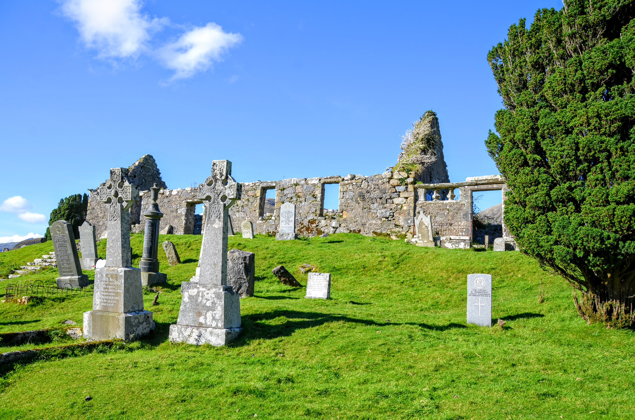 Sigma 18-250mm F3.5-6.3 DC Macro OS HSM sample photo. Ruins cill chriosd church photography