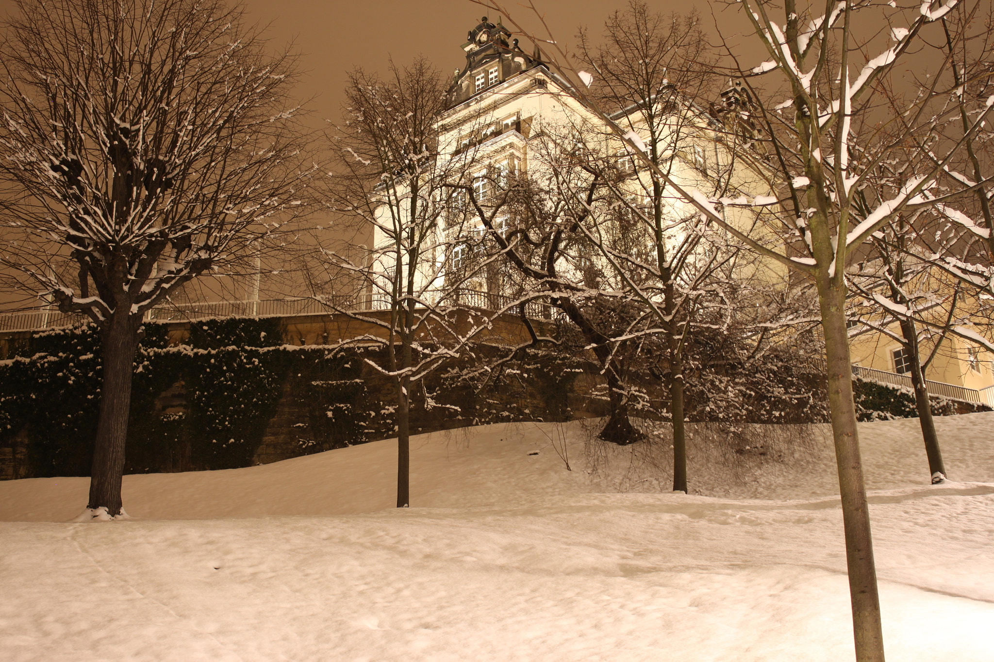 Canon EOS 500D (EOS Rebel T1i / EOS Kiss X3) sample photo. Schloss sonnenstein photography